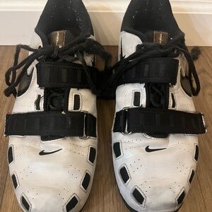 Nike Romaleos 2 White and Black Mens Weightlifting Shoes 476927-101 Size 9.5